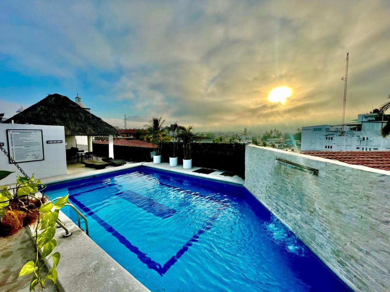 Mar Elena (adults Only)